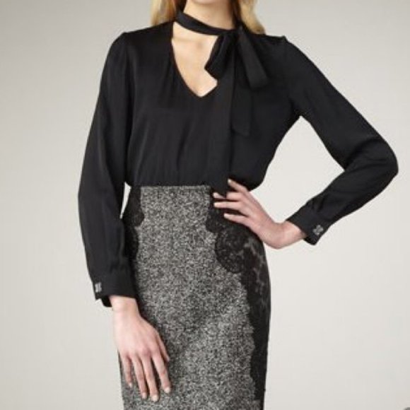 Tahari Silk Blouse in Green - Picture 2 of 2